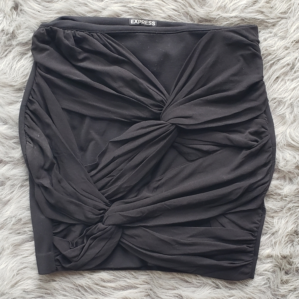 pretty bkack mini skirt,  sise 6.